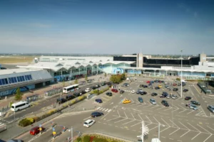 Birmingham airport taxi, Birmingham airport transfers, airport taxi, bhx airport transfers,Private Hire Taxi Service In Birmingham